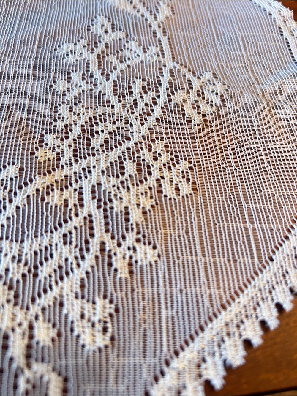 Heritage Lace Sheer Divine White Embroidery Table Runner NWT - Picture 2 of 11
